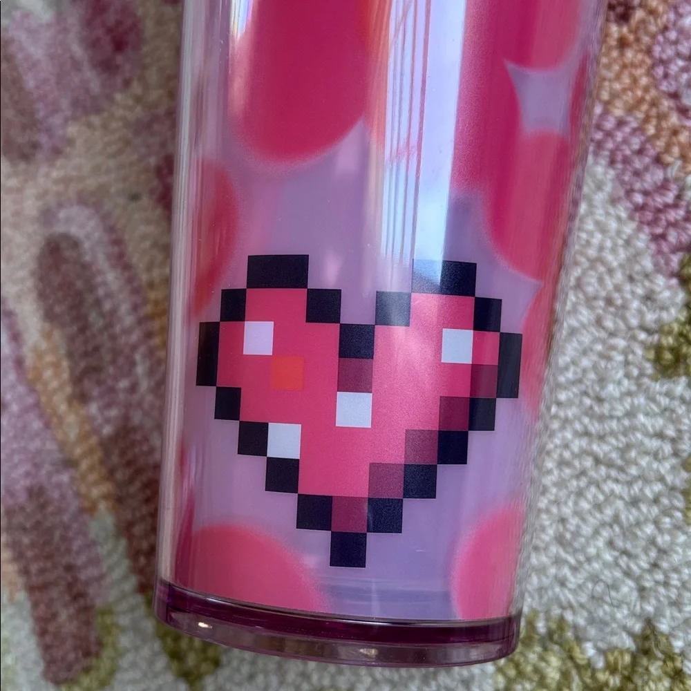 💕Valentine’s Day Starbucks NWT Flower Power Pixelated Heart Tumbler Straw Topper